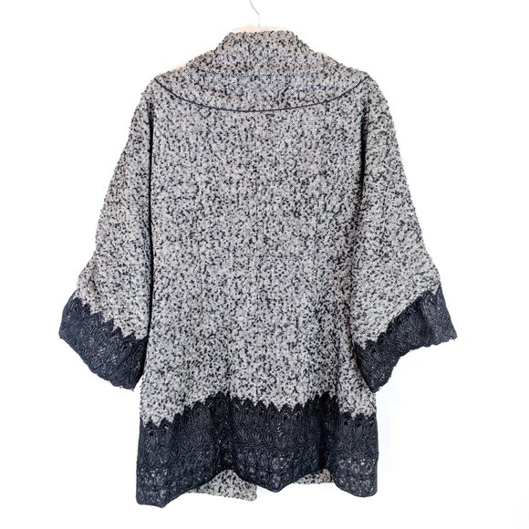 JAUNE ROUGE Black & White Nubby Tweed Snap Coat with Lace Trim Size M - Picture 5 of 7